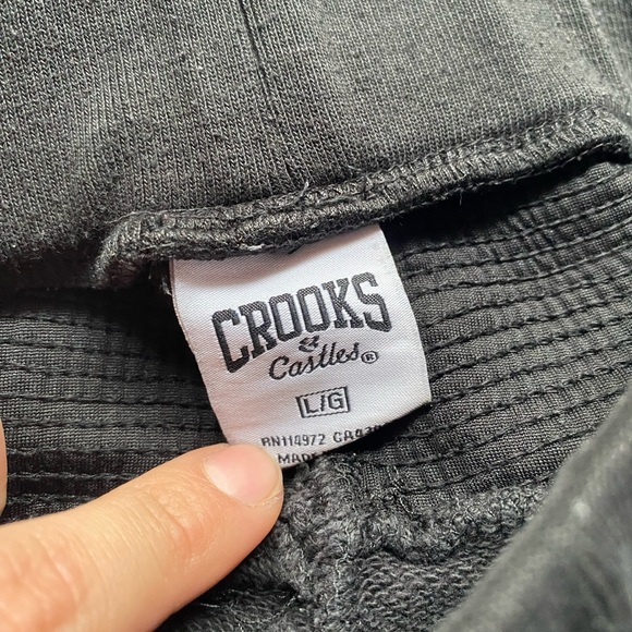 Men’s “Crooks and Castles” sweatpants - Picture 2 of 2